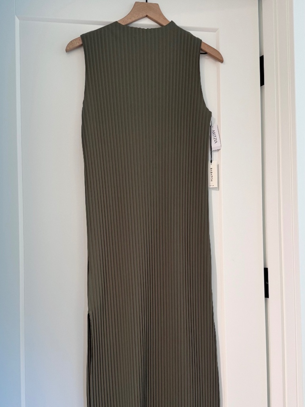 Aritzia Babaton Optimise Dress - NTW - Size 2XS - Army Green